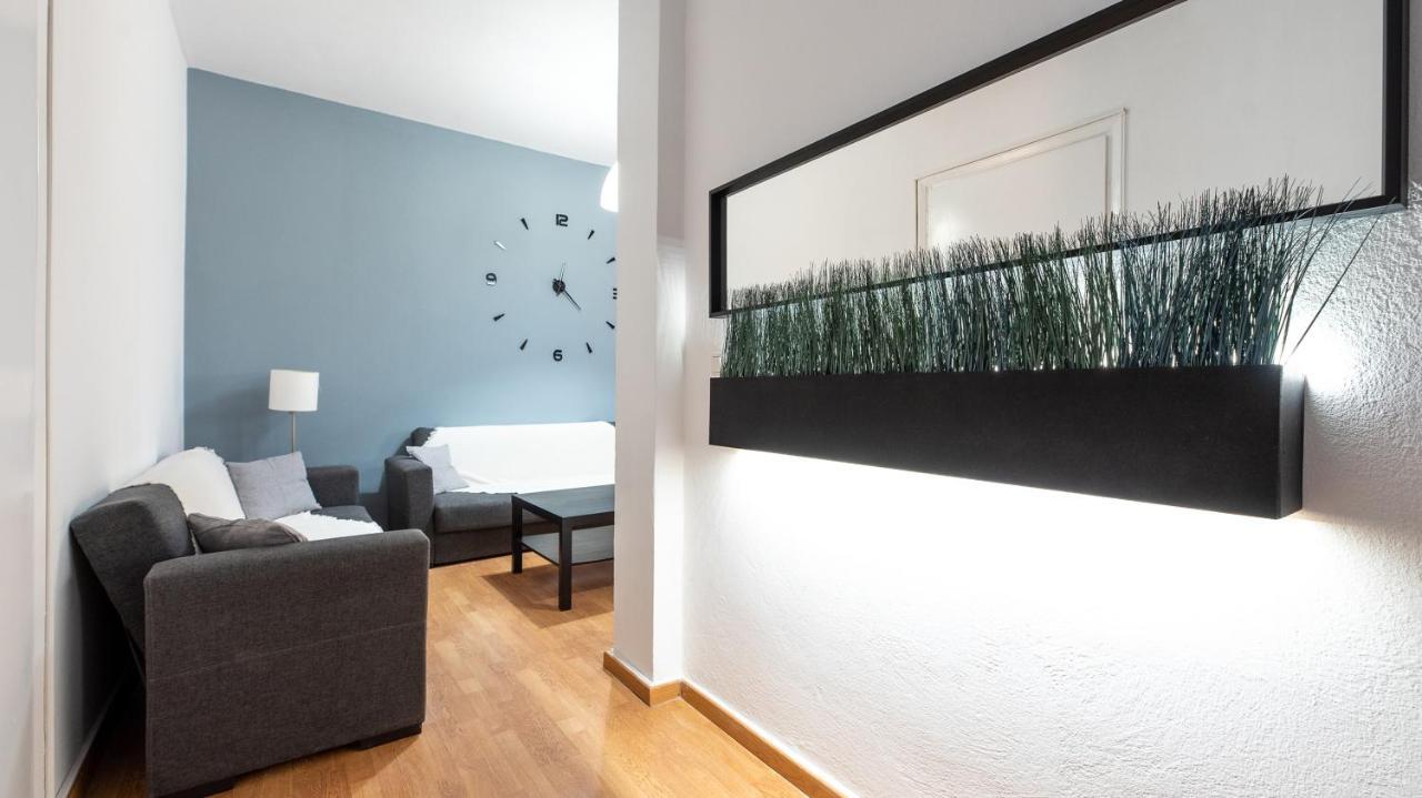 Aelia Apartment Artemida  Buitenkant foto